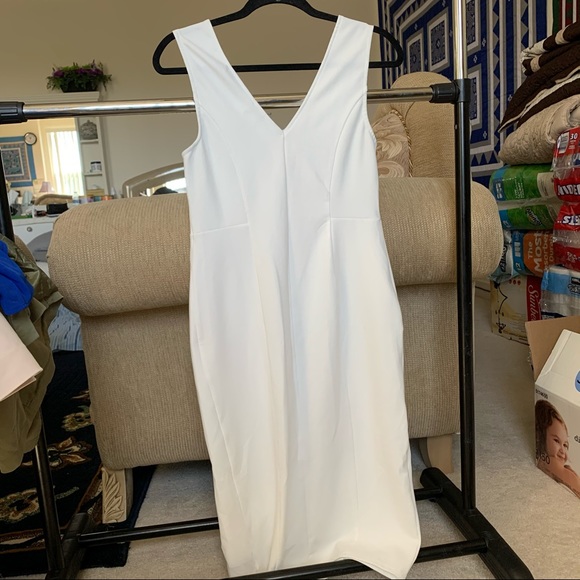 White summer dress - Picture 2 of 3